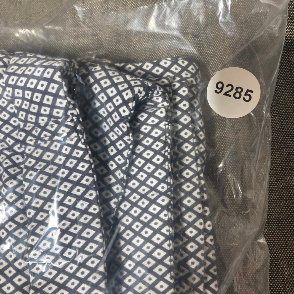 Beth & Madison Black & White Diamond Print Career Pants Size 12 - Picture 11 of 12